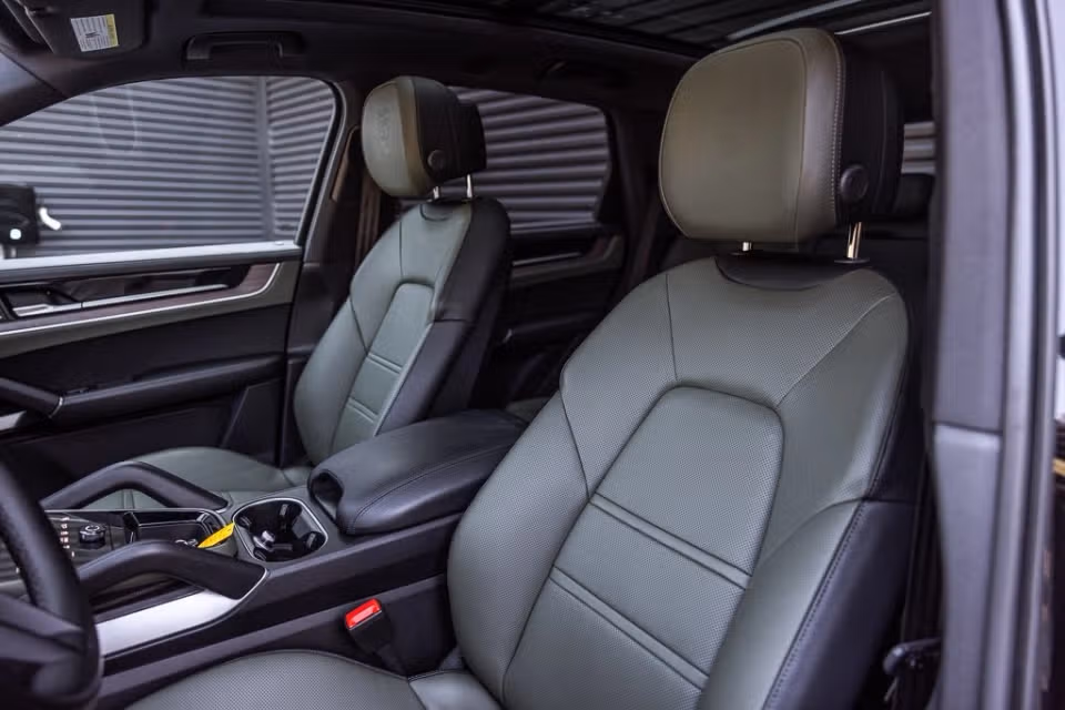 2024 Porsche Cayenne E-Hybrid - Photo 35