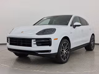 2026 Porsche Cayenne E-Hybrid's photo