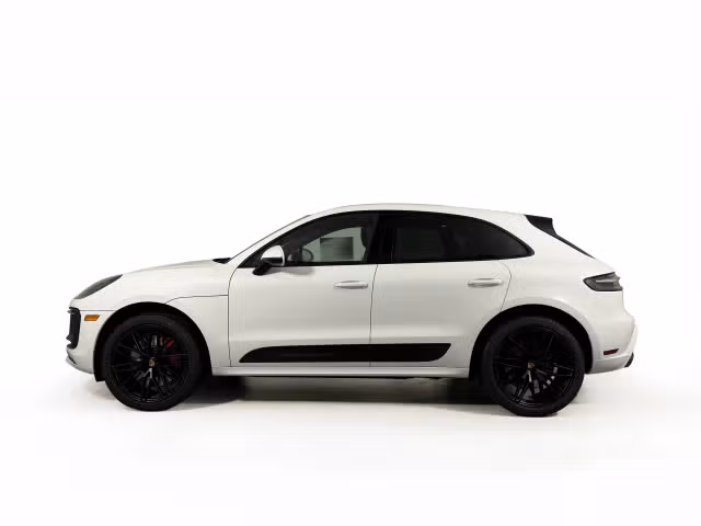 2026 Porsche Macan GTS - Photo 10