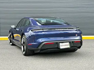 2026 Porsche Taycan Base - Photo 21