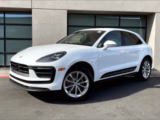 2026 Porsche Macan's photo