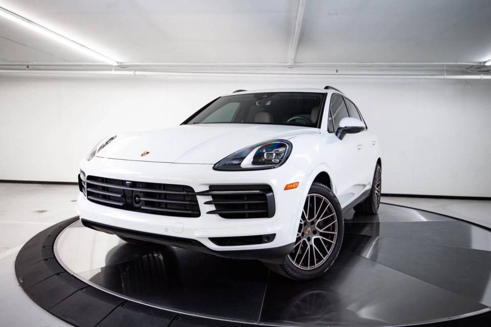 2023 Porsche Cayenne Base
