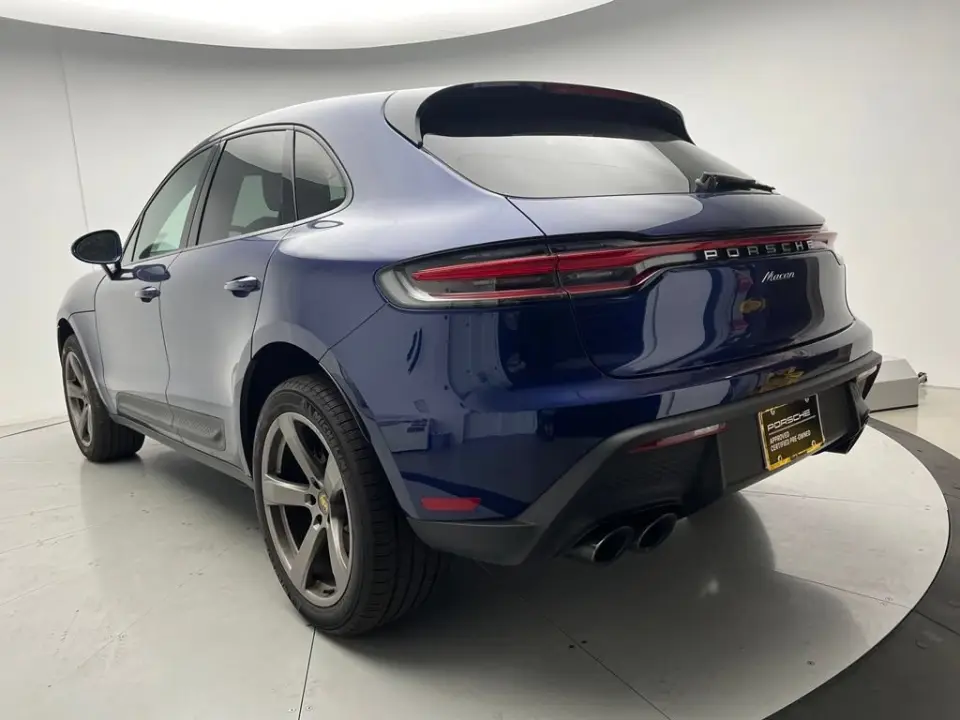 2025 Porsche Macan T - Photo 23