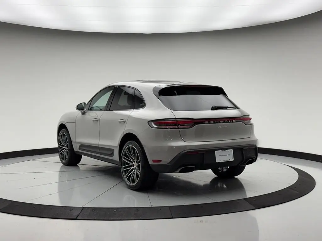 2026 Porsche Macan Base - Photo 24