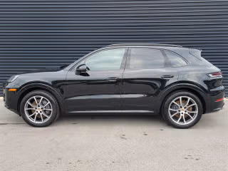 2025 Porsche Cayenne Base - Photo 9