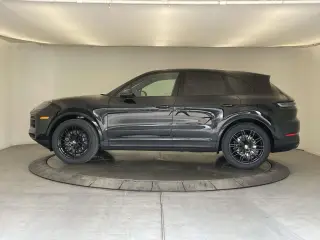 2026 Porsche Cayenne Base - Photo 13