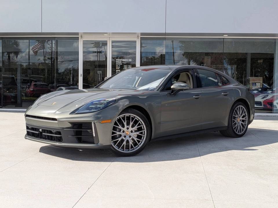 2026 Porsche Panamera