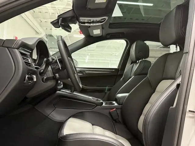 2026 Porsche Macan GTS - Photo 39