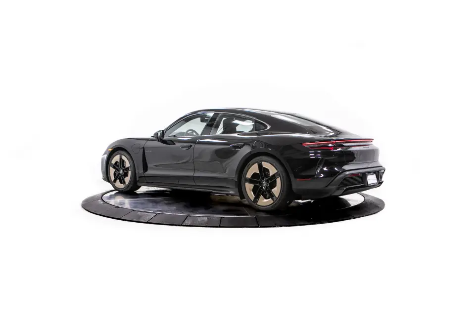2026 Porsche Taycan Turbo S - Photo 23