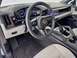 2026 Porsche Cayenne Coup E-Hybrid - Photo 29