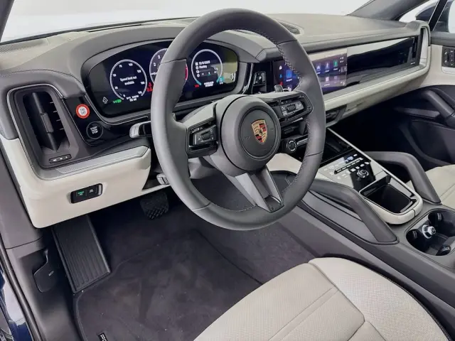 2026 Porsche Cayenne Coup E-Hybrid - Photo 30