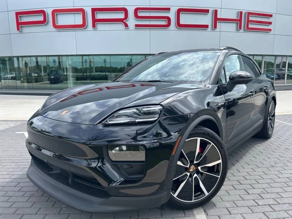 2025 Porsche Macan S