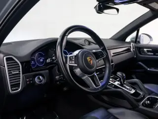 2023 Porsche Cayenne Base - Photo 29