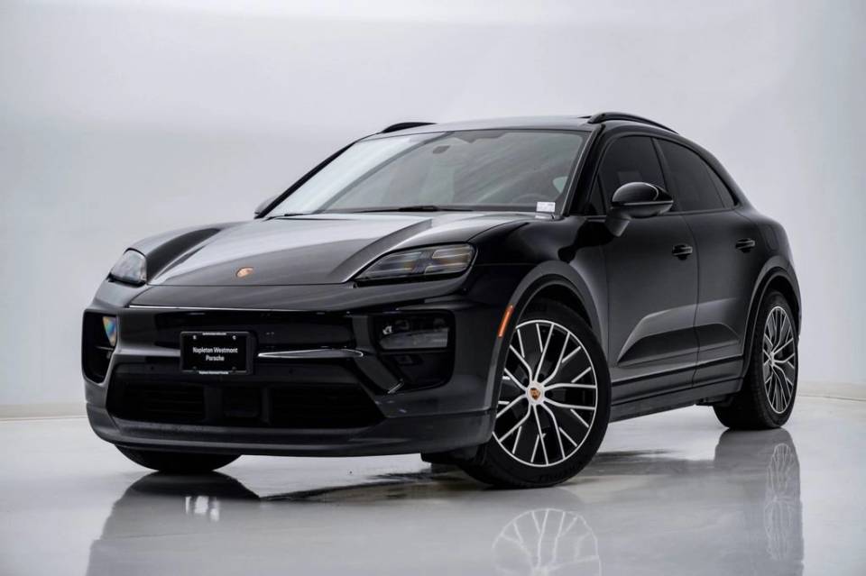 2024 Porsche Macan Base
