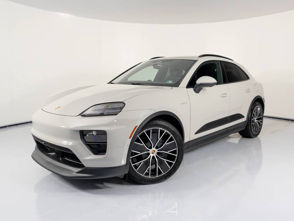 2026 Porsche Macan