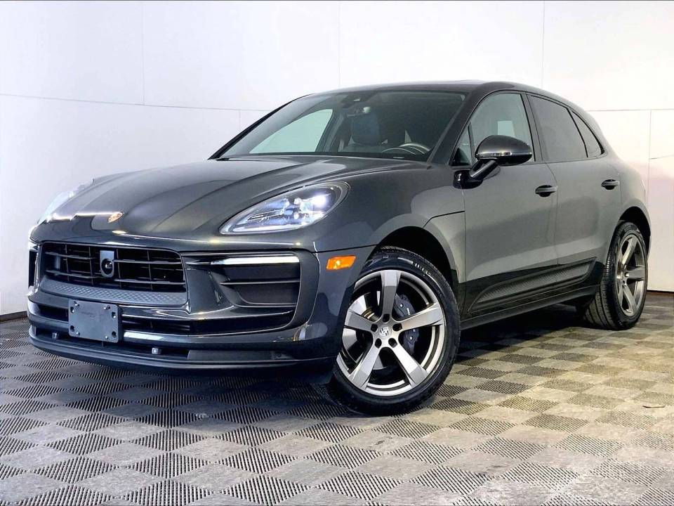 2024 Porsche Macan T