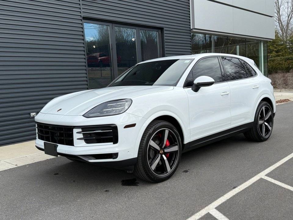 2025 Porsche Cayenne S