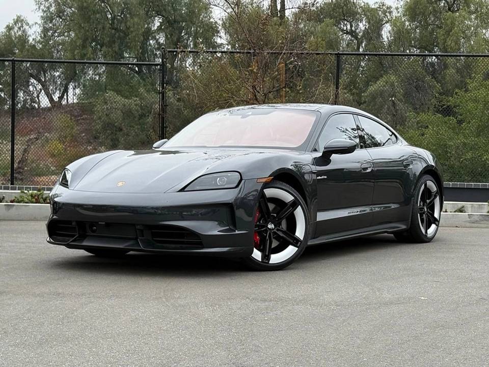 2025 Porsche Taycan S