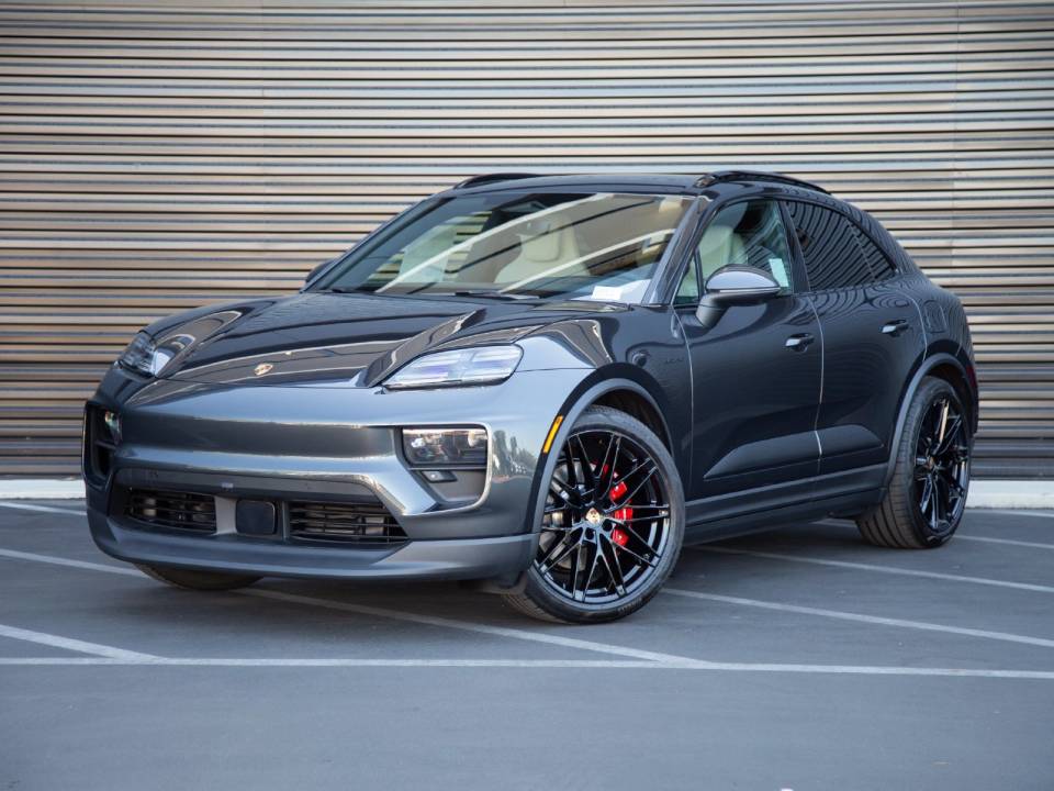2026 Porsche Macan