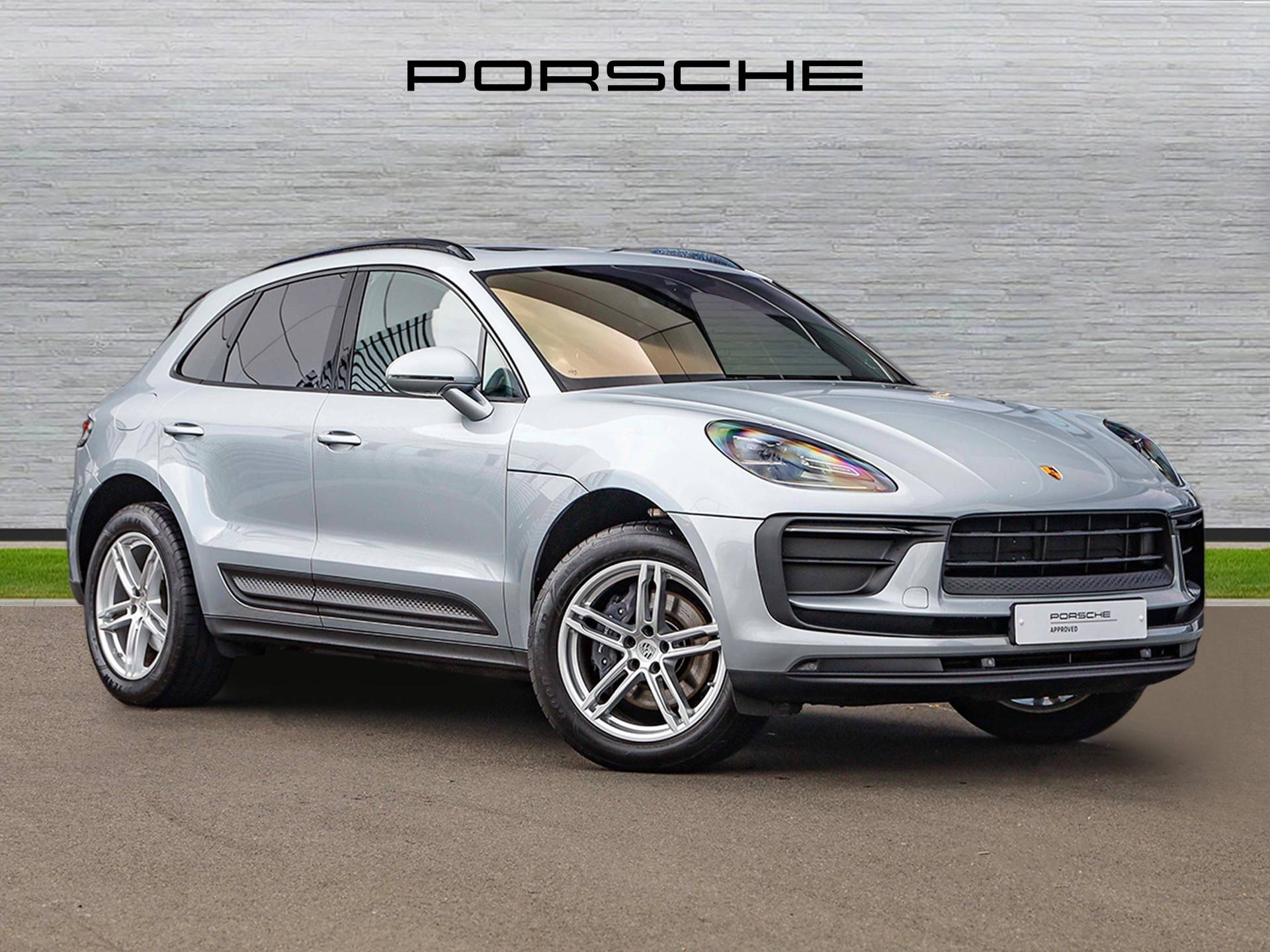 Macan, photo 1 of 34