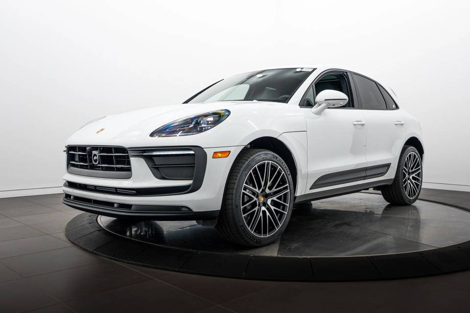 2026 Porsche Macan