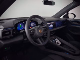 2025 Porsche Macan Base - Photo 25