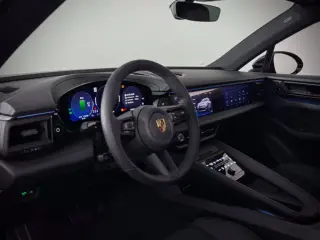 2025 Porsche Macan Base - Photo 29