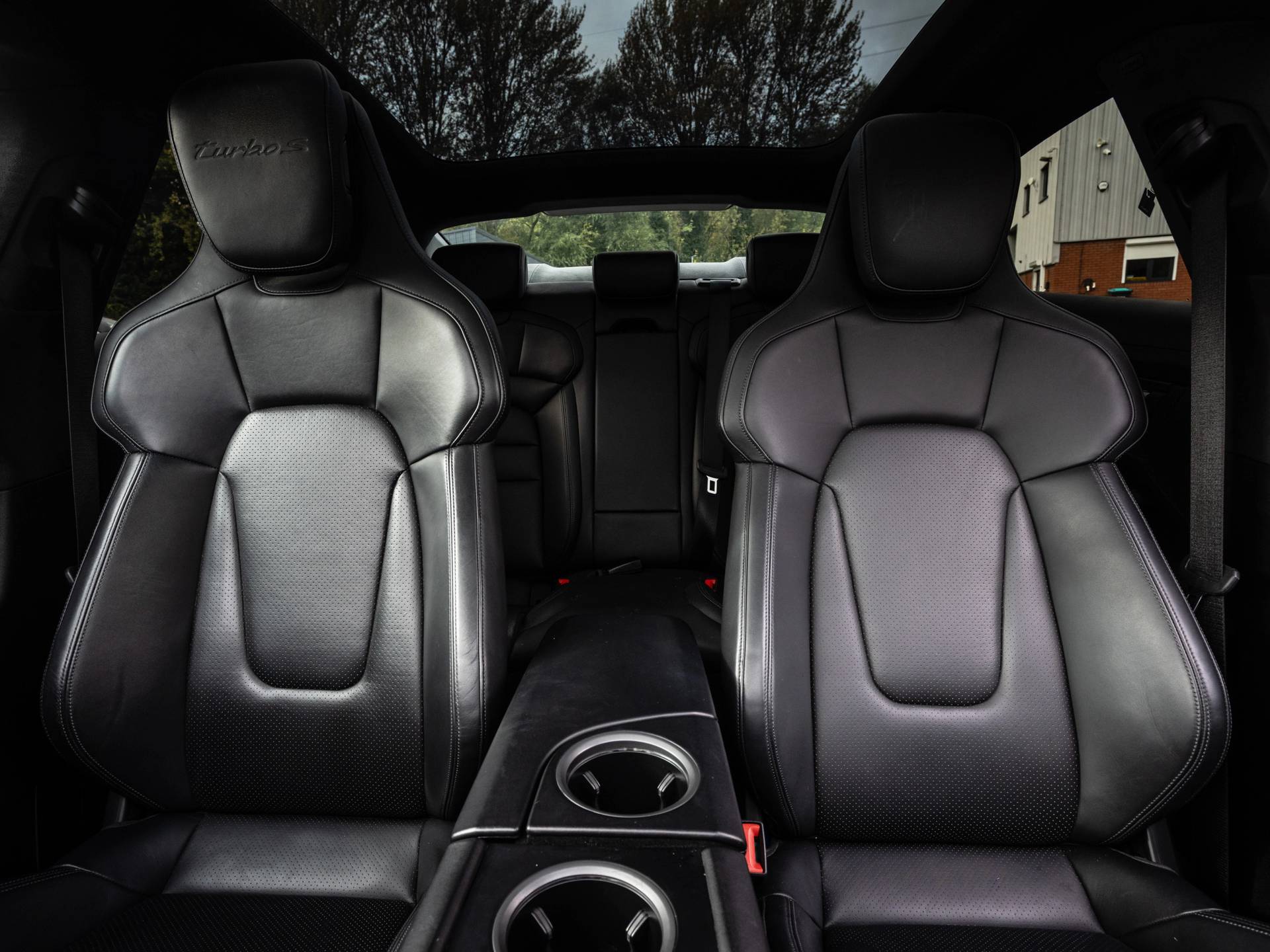 Taycan Turbo S, photo 43 of 43