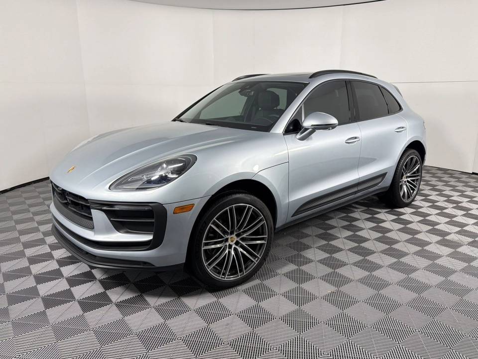 2026 Porsche Macan