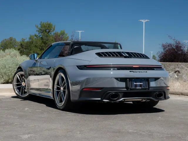 2026 Porsche 911 S - Photo 22