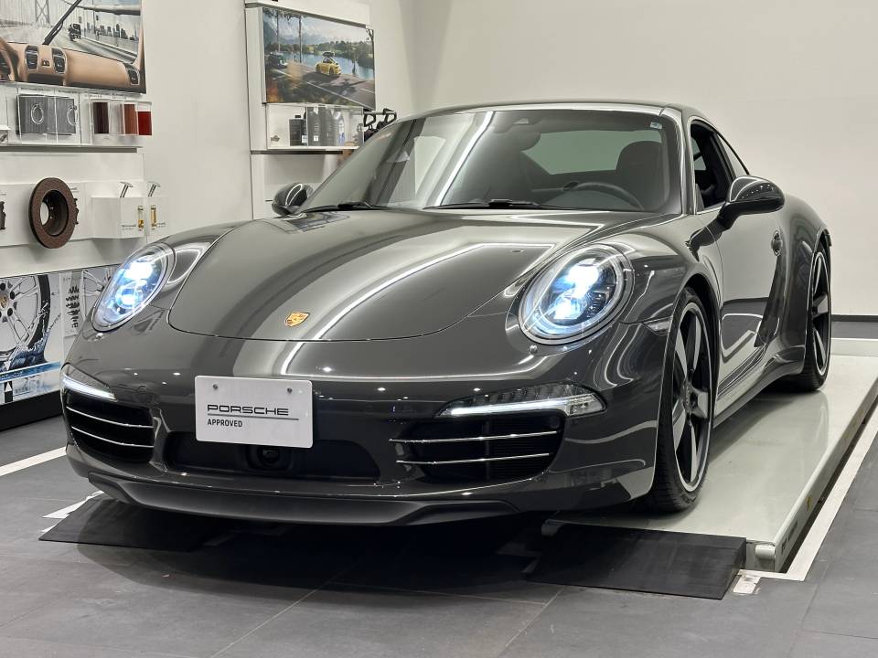 Porsche 911 50th Anniversary Edition の中古車を ポルシェセンター