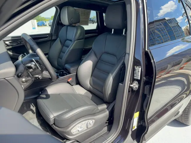 2026 Porsche Macan Base - Photo 38