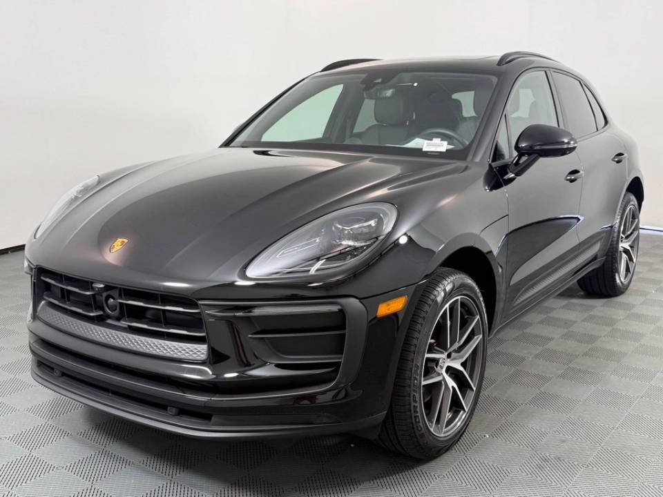 2026 Porsche Macan