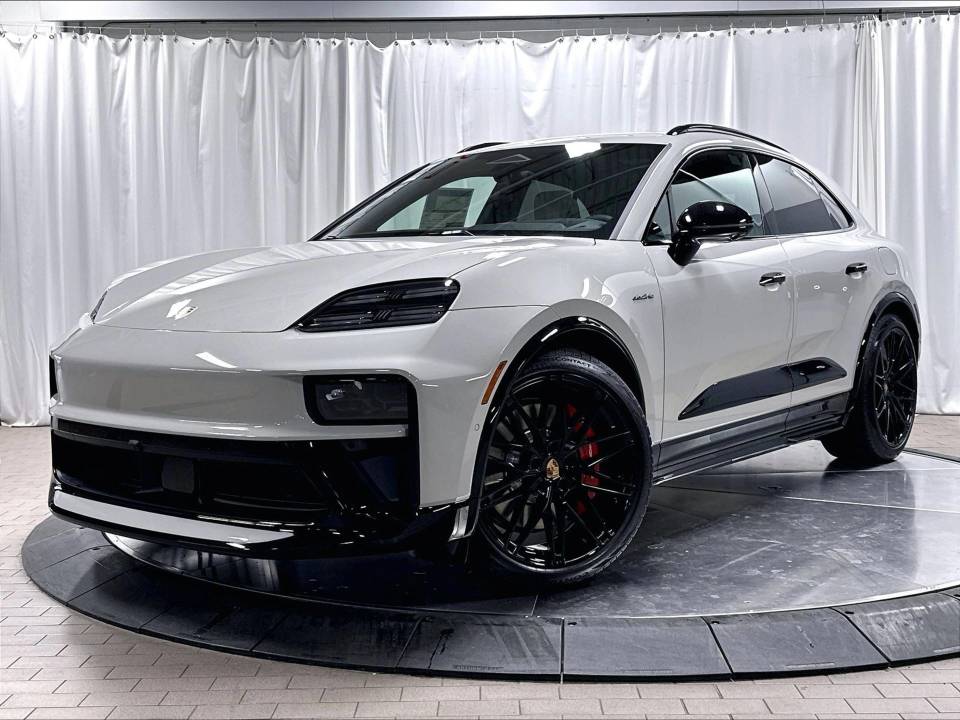 2026 Porsche Macan