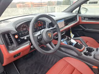 2026 Porsche Cayenne Base - Photo 25