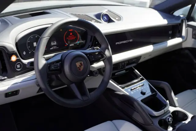 2026 Porsche Cayenne Coup Base - Photo 30
