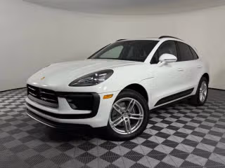 2026 Porsche Macan's photo