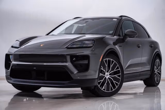 Used 2025 Porsche Macan Base with VIN WP1AA2XA4SL003122 for sale in Westmont, IL