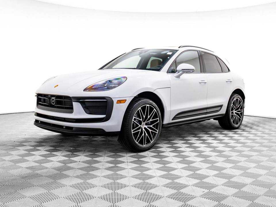 2026 Porsche Macan
