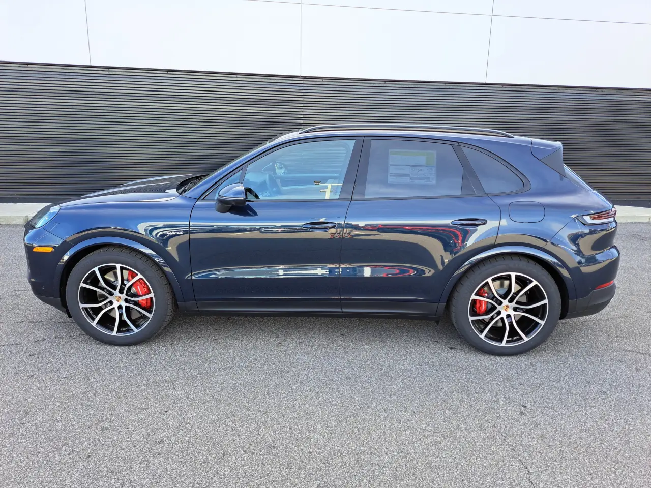 2026 Porsche Cayenne S E-Hybrid - Photo 16