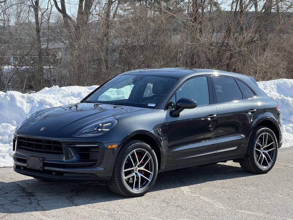 2022 Porsche Macan S