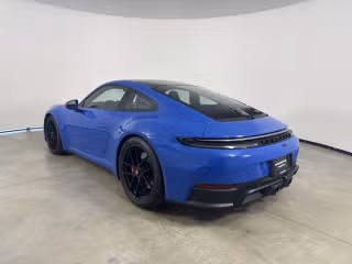 2026 Porsche 911 GTS - Photo 17