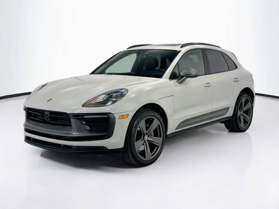 2025 Porsche Macan
