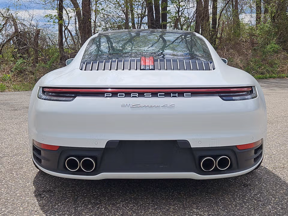 2022 Porsche 911 - Photo 27