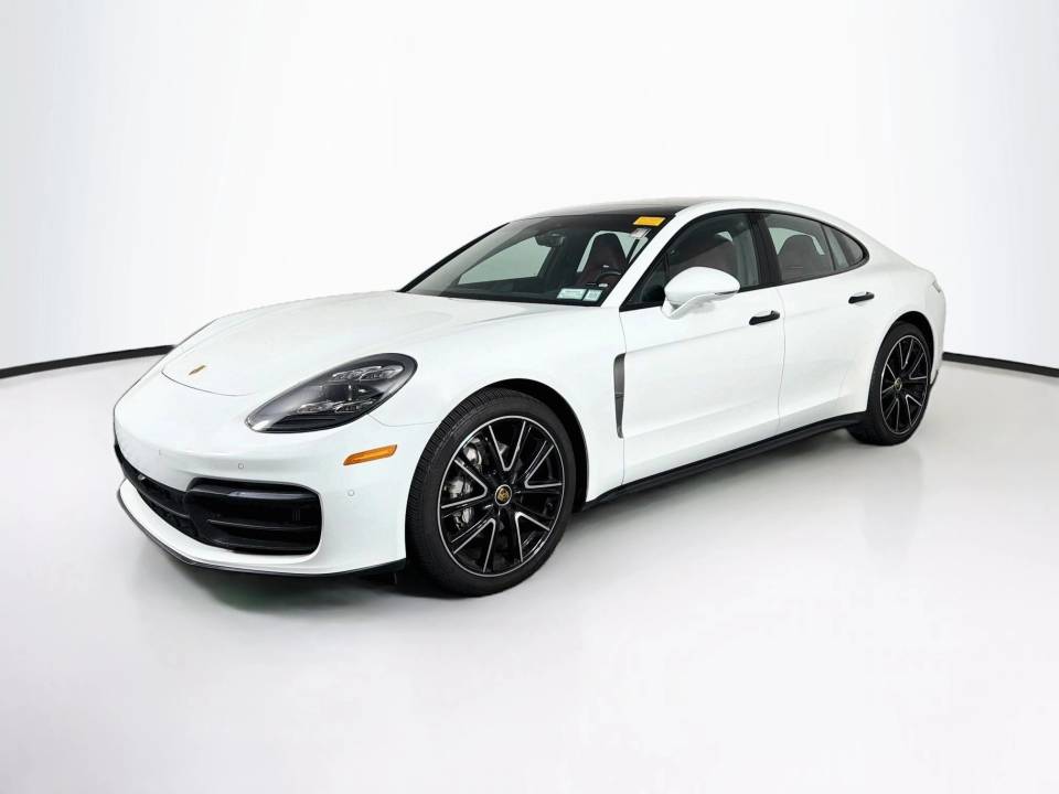 2022 Porsche Panamera