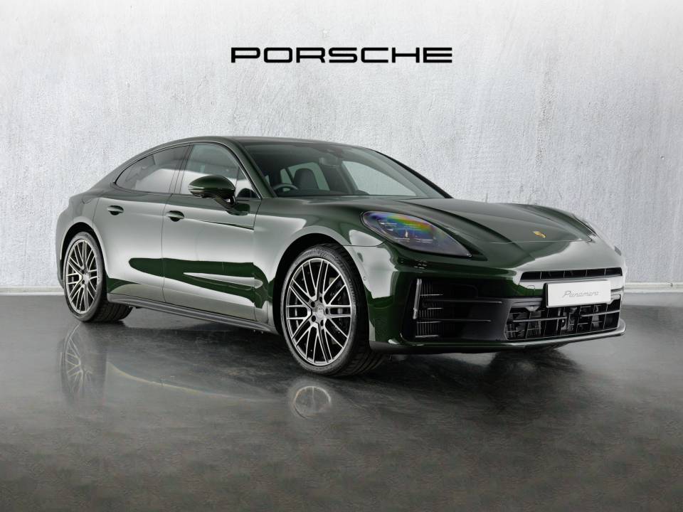 2025 PORSCHE PANAMERA