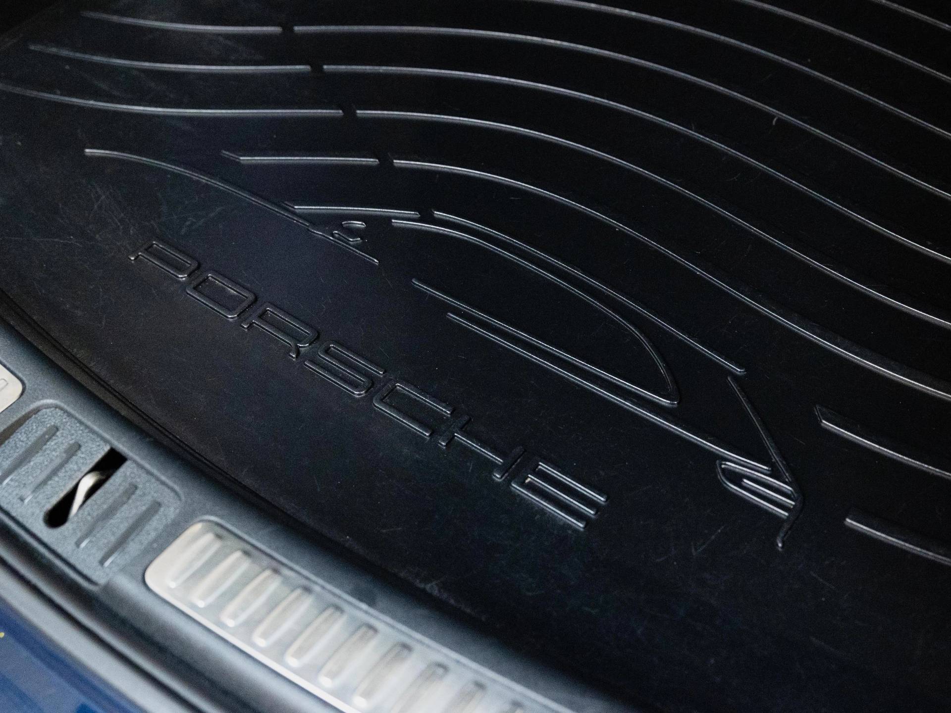 Macan, photo 71 of 71