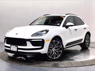 2023 Porsche Macan S's photo