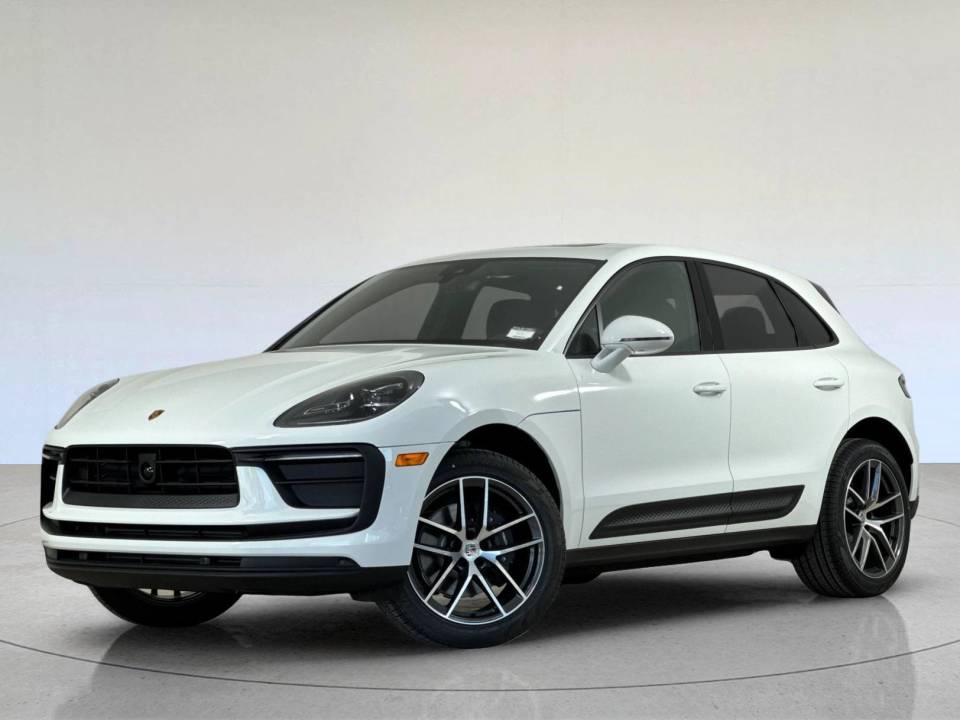 2026 Porsche Macan Base