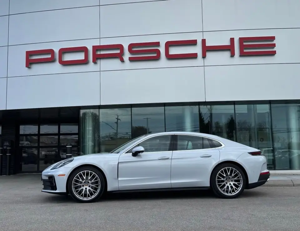 2025 Porsche Panamera Base - Photo 15